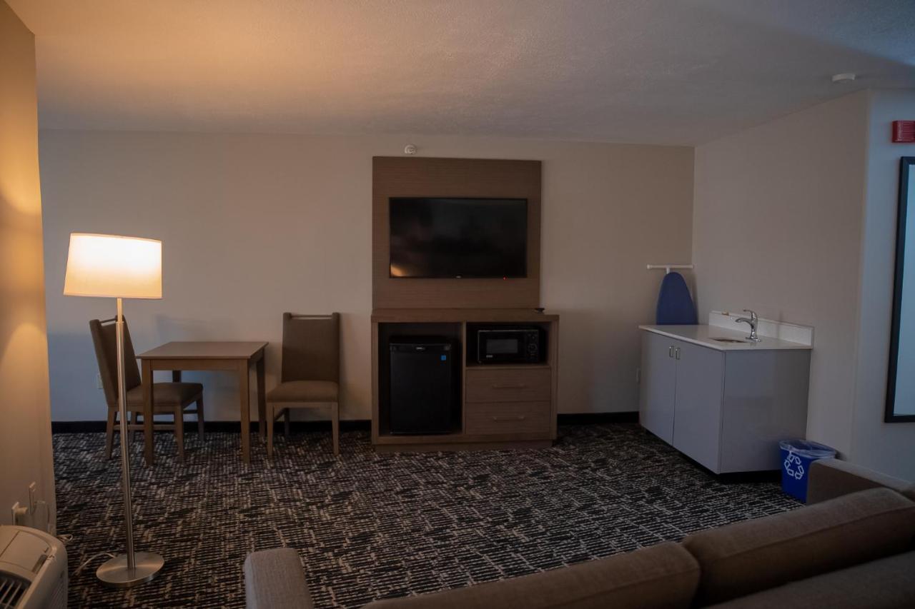 Clarion Pointe Indianapolis Airport Ξενοδοχείο Plainfield Εξωτερικό φωτογραφία